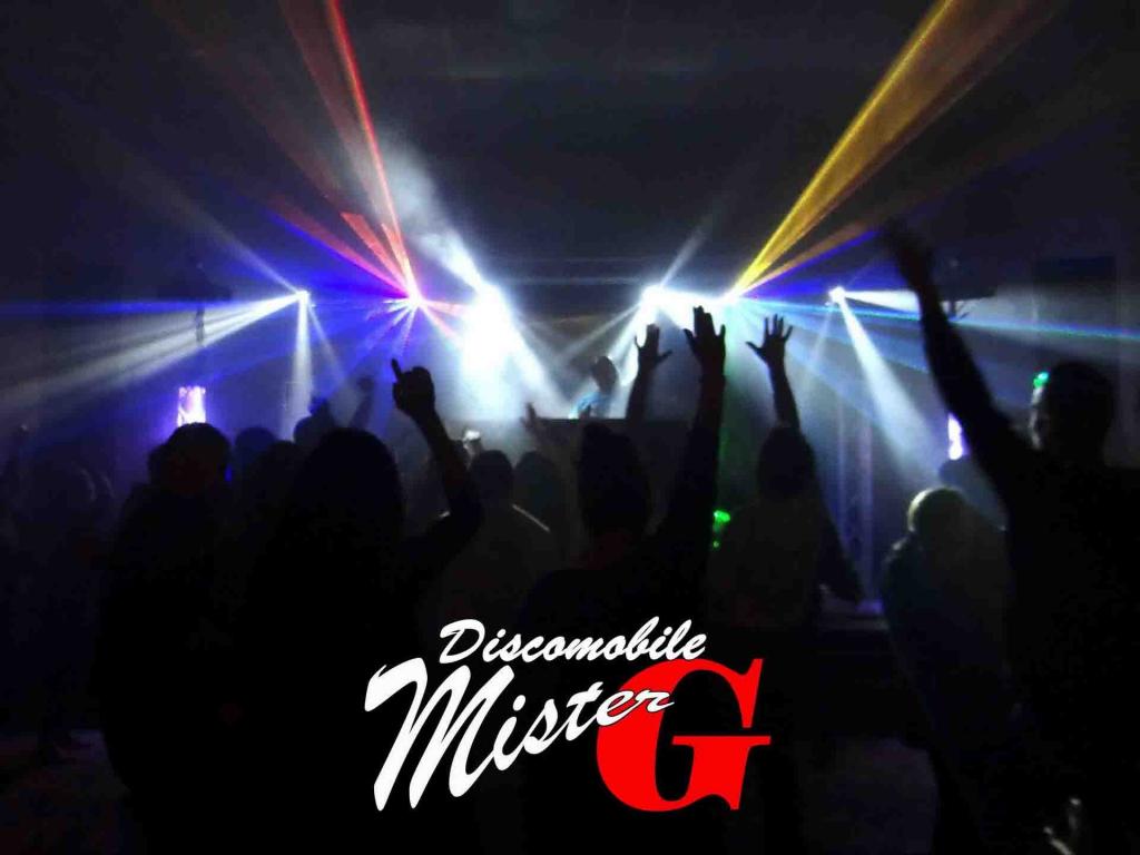 Sono MisterG Bals et Fêtes - Une ambiance de folie avec un magnifique podium