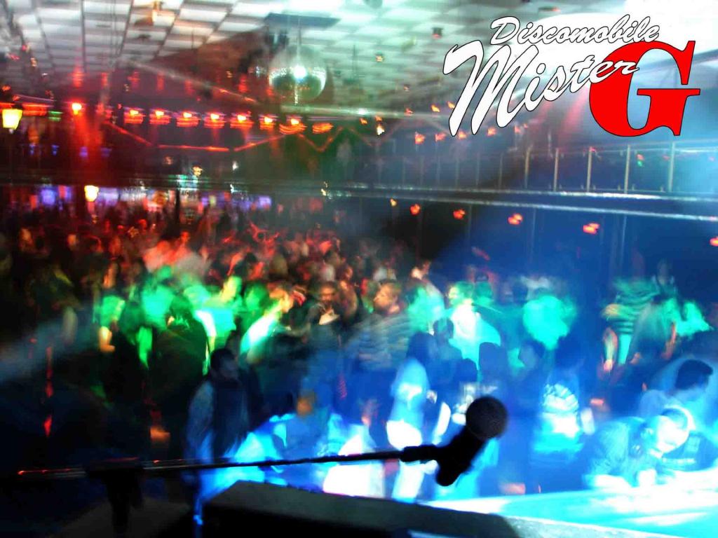 Sono MisterG Bals et Fêtes - Une ambiance de folie avec un magnifique podium