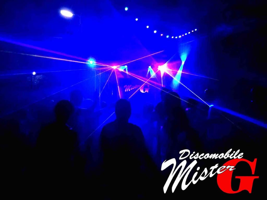 Sono MisterG Bals et Fêtes - Une ambiance de folie avec un magnifique podium